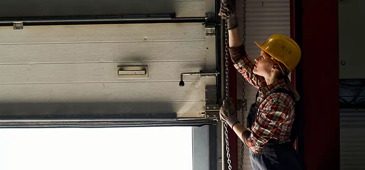 Addressing Common Garage Door Stoppage Issues in Ashland, OR